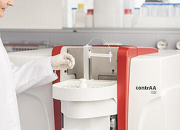 contrAA800 laboratory